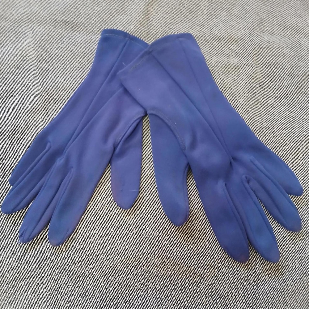 Vintage 70s Cornflower Blue Stretchy Cocktail Evening Gloves‎
